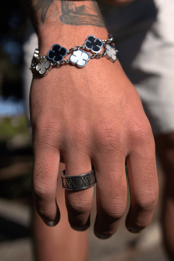 Pulsera Black Clover