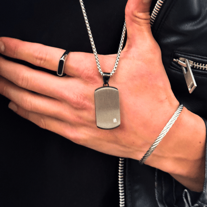 Anillos de hombre con piedra Negro - Cadena con colgante