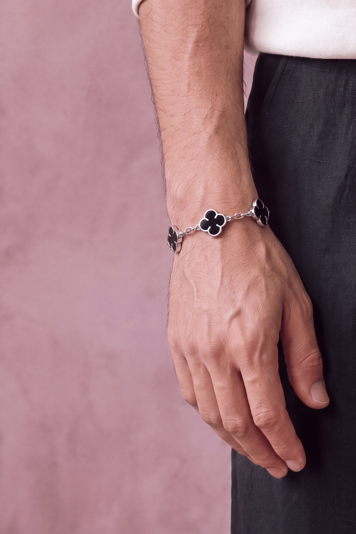 Pulsera Black Clover