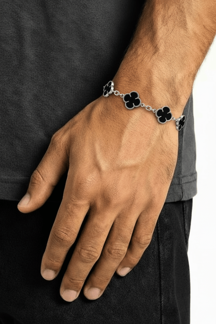 Pulsera Black Clover